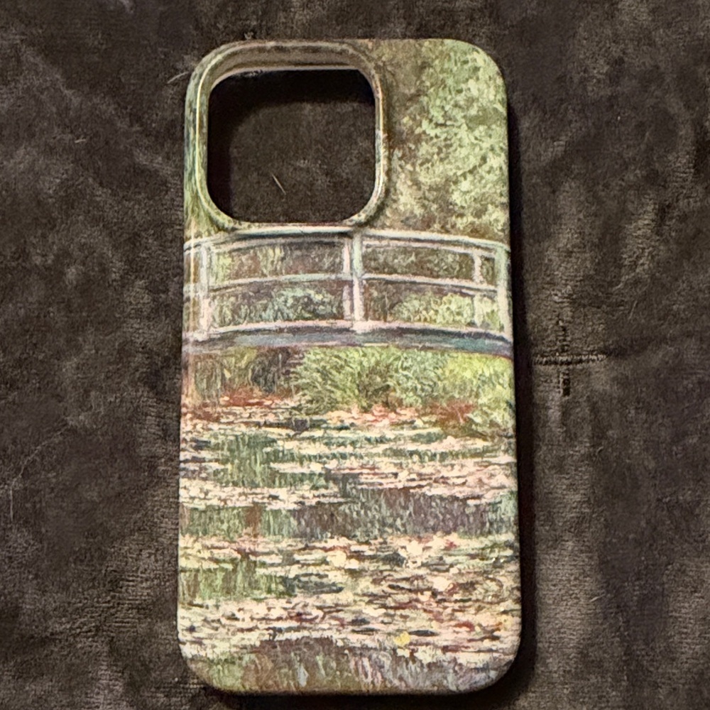 Monet’s Bridge Casely Limited Edition Case
